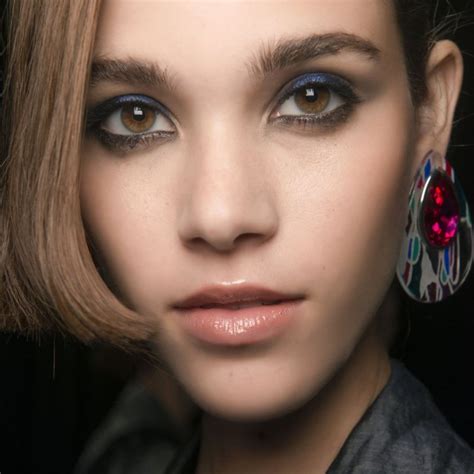 giocatori di football con trucco occhi