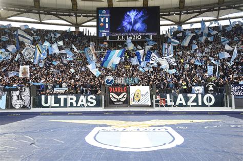 Manifestazione di tifosi della Lazio a Ponte Milvio