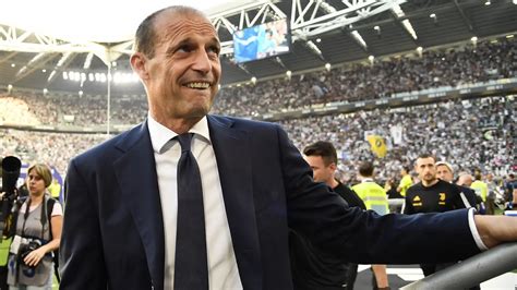 Massimiliano Allegri celebra una vittoria con la Juventus
