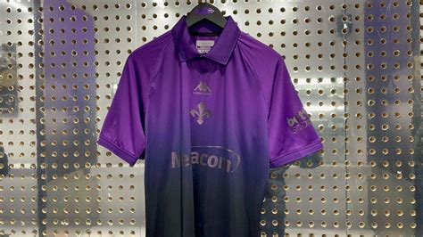 La maglia viola della Fiorentina