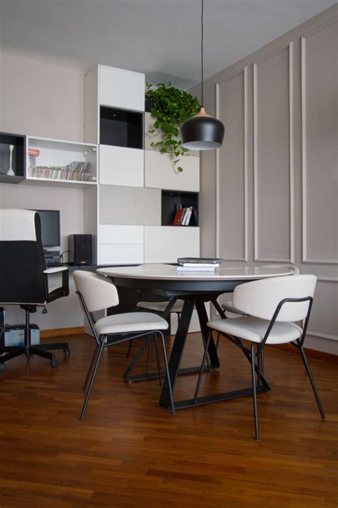 Professionisti della psicologia in uno studio accogliente