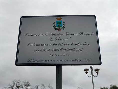 Targa commemorativa dello scudetto dell'Inter con Hakimi