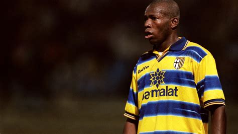 Faustino Asprilla con la maglia del Parma