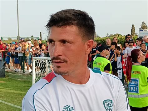 Fabio Pisacane in panchina come allenatore