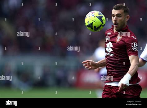 Alessandro Micai in azione durante una partita