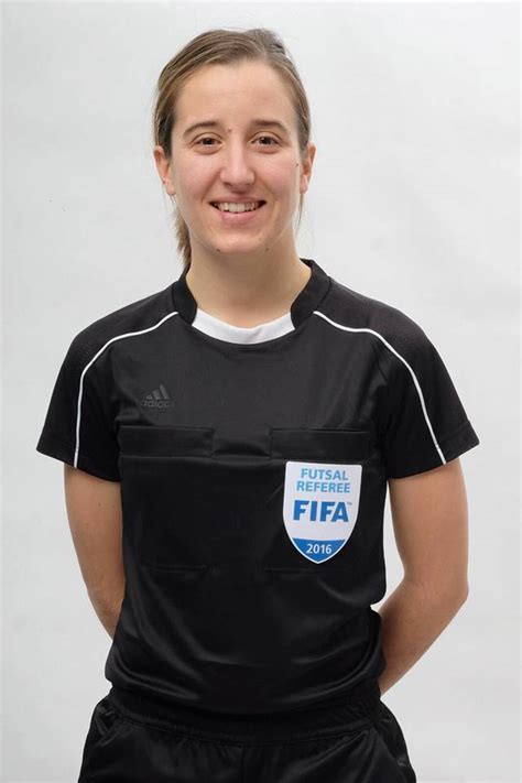 Chiara Perona, arbitro internazionale, durante il suo intervento