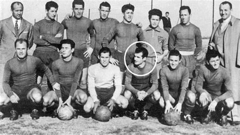 Sandro Ciotti con la maglia del Forlì