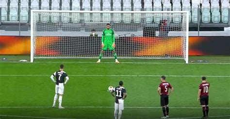 Grafico che mostra il numero di rigori concessi e negati in Serie A