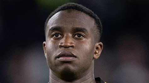 Youssoufa Moukoko in azione