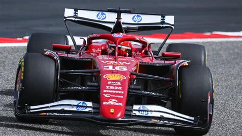 Monoposto di Formula 1 Ferrari esposta