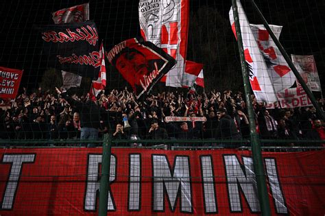 Foto dei tifosi del Rimini durante la vittoria della Coppa Italia.