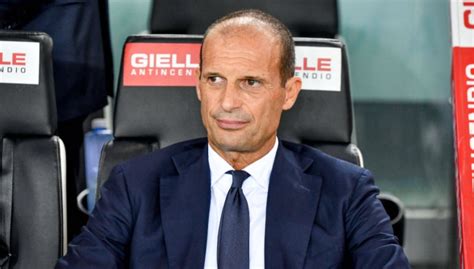 Massimiliano Allegri sulla panchina del Milan