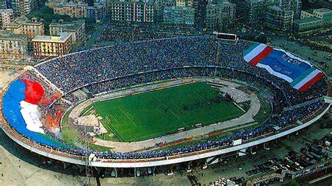 Stadio San Paolo con tifosi