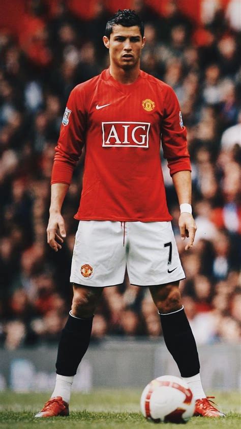Cristiano Ronaldo giovane con la maglia del Manchester United
