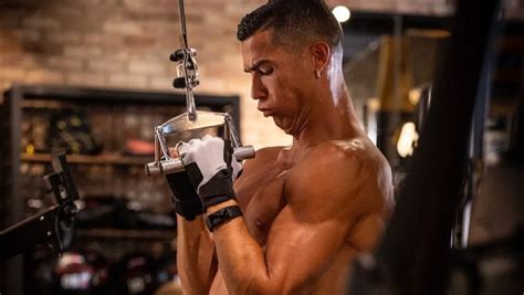 Cristiano Ronaldo in palestra durante un allenamento
