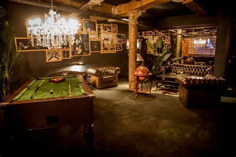 Interno lussuoso di Whiskey Down Manchester