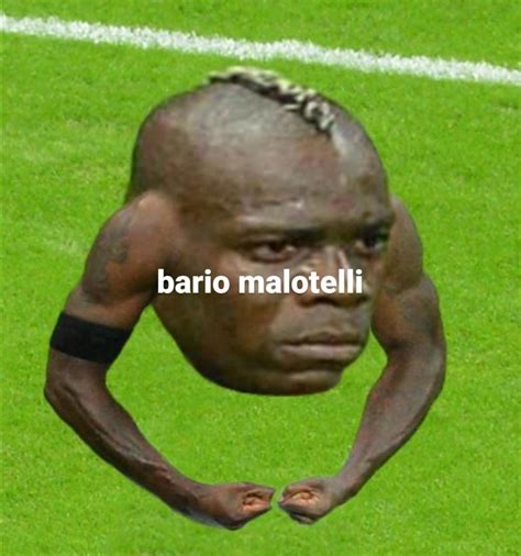Esempi di meme su Mario Balotelli