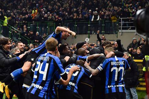 Tifosi dell'Inter arrabbiati