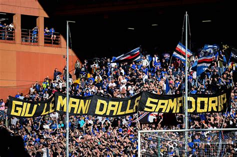 Striscione tifosi Sampdoria