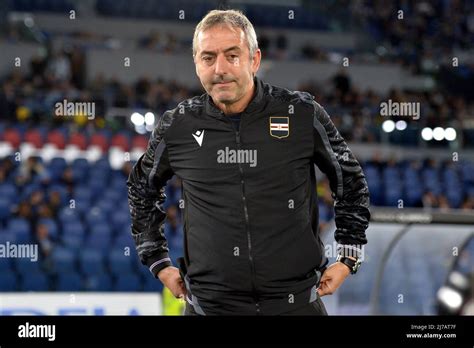 Marco Giampaolo durante una partita del Milan